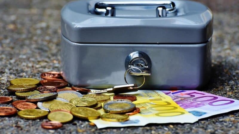 Aplikacje edukacyjne do nauki finansów dla dzieci – Jak nauczyć najmłodszych oszczędzania i zarządzania pieniędzmi?