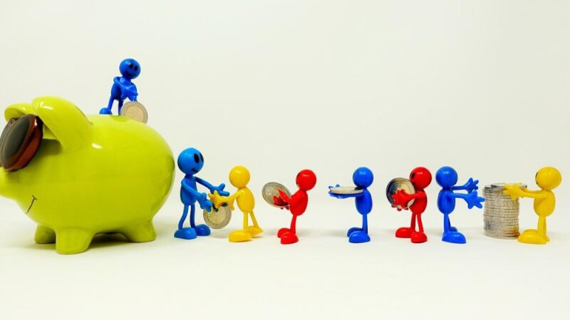 Jakie są korzyści z edukacji finansowej w szkołach?