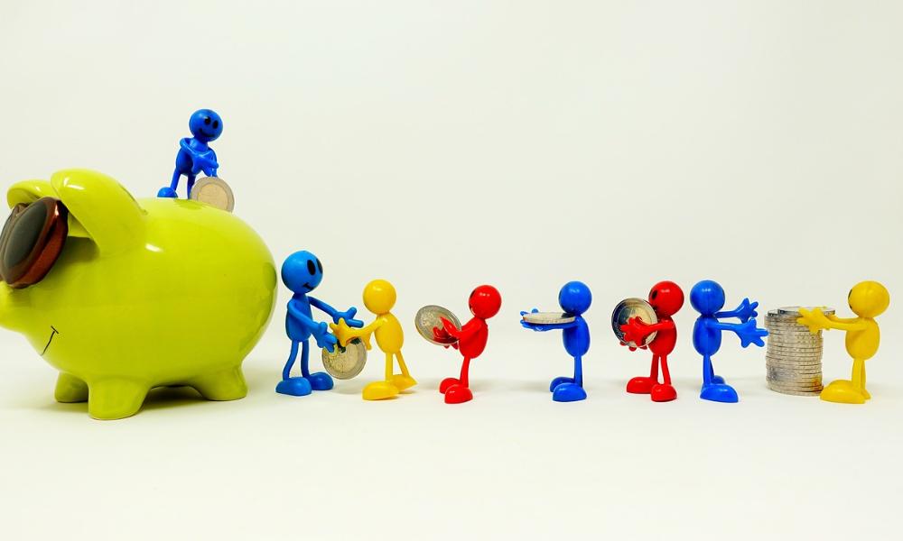 Jakie są korzyści z edukacji finansowej w szkołach?